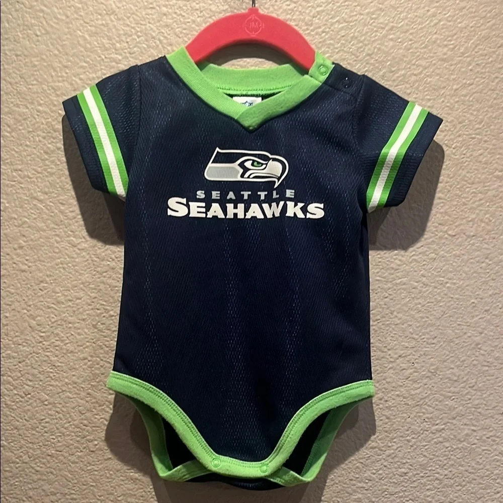 Seattle Seahawks Baby 12th Man Jersey Style Romper Size 3-6 Months